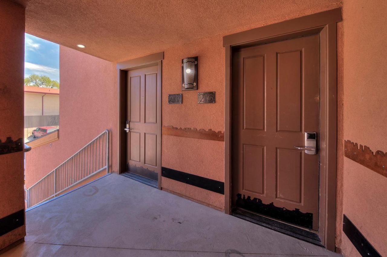 The Gonzo Inn Moab Bagian luar foto